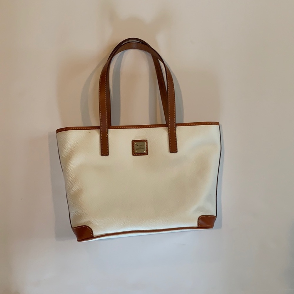 Dooney and Bourke Tote Bag NWOT